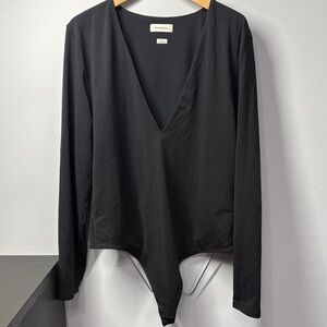 Babaton Black Deep V-Neck Long Sleeve Bodysuit